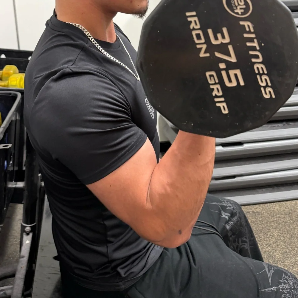 GYMSHARK MEN CUT OUT LOGO T SHIRT BODYBUILDING BODYBUILDER WEIGHT LIFTING ACTION - Picture 14 of 16